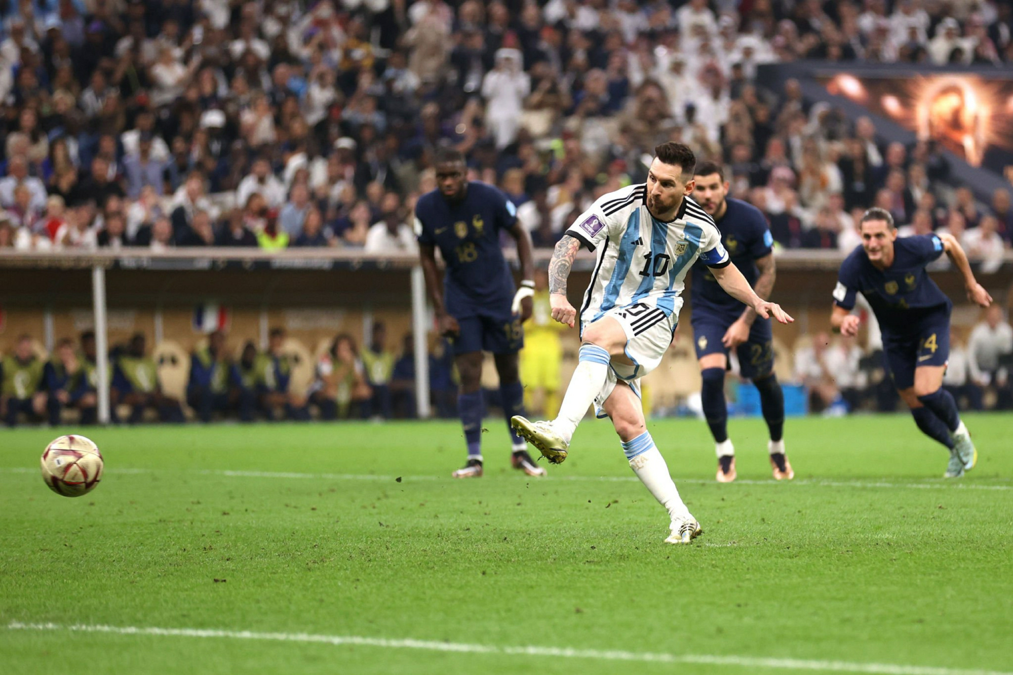 爱游戏包含梅西连续十场比赛得分超过突破纪录夏洛特黄蜂今晚扳平良机，媒体一致点评：华盛顿奇才围绕CBA常规赛队长鼓劲的词条